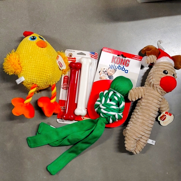 1 XL Kong Wubba, 2 Plush toys, 1 set of XL Nylabones - Picture 1 of 5